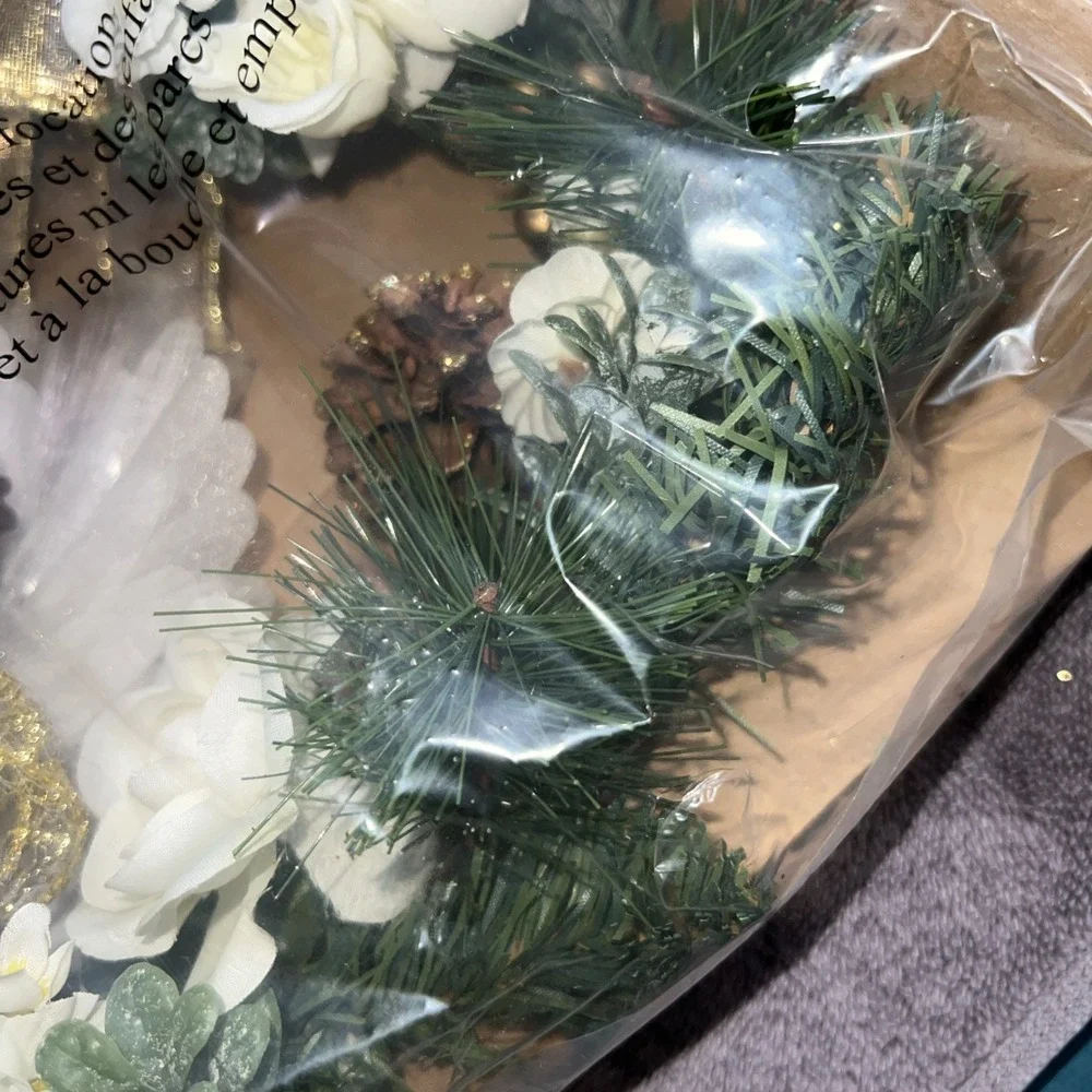 Avon‎ 2005 Fiber Optic African American Angel Wreath Christmas Decor